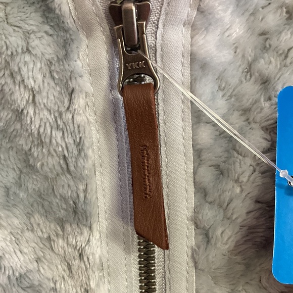 NWT Sky Blue Columbia Women’s Jacket sz small - Picture 5 of 5